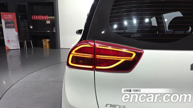 Kia Niro — Фото автомобиля 8