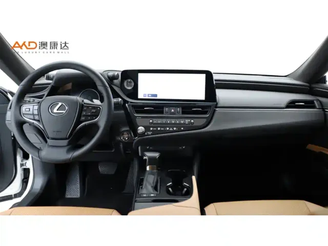 Lexus ES — Фото автомобиля 5