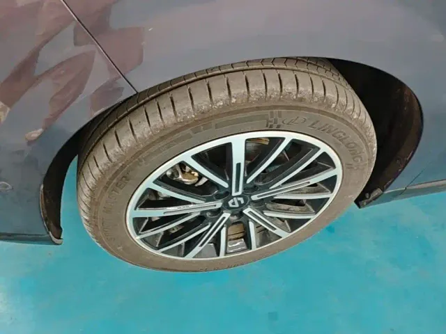 Leapmotor B10 — Фото автомобиля 22