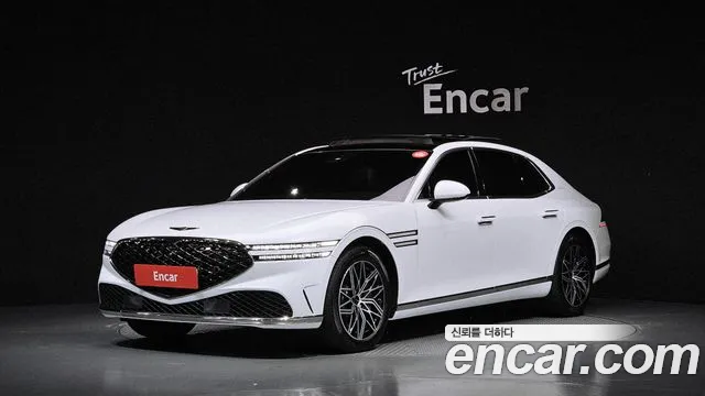 Фотография автомобиля — Genesis G90 RS4