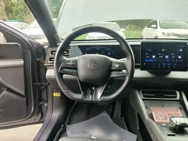 BYD Qin L — Фото автомобиля 10
