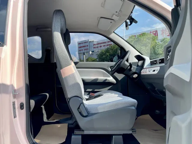 Wuling Hongguang Mini EV — Фото автомобиля 10