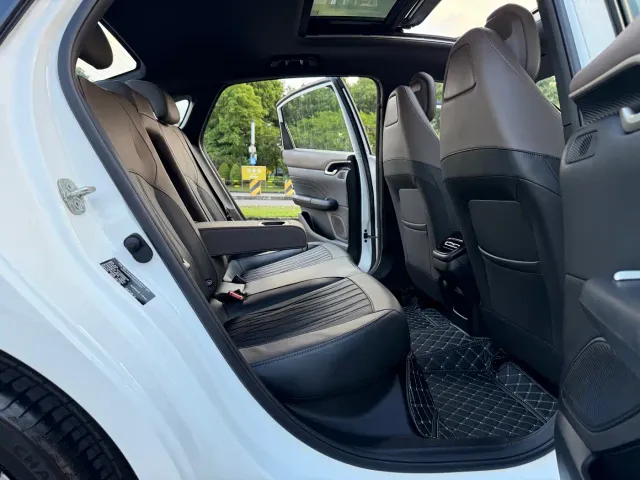 Changan Eado — Фото автомобиля 15