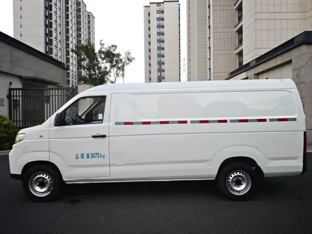 Karry Jiangtun E7 — Фото автомобиля 12