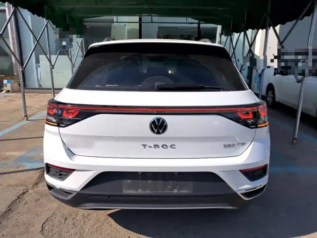 Volkswagen T-Roc — Фото автомобиля 5