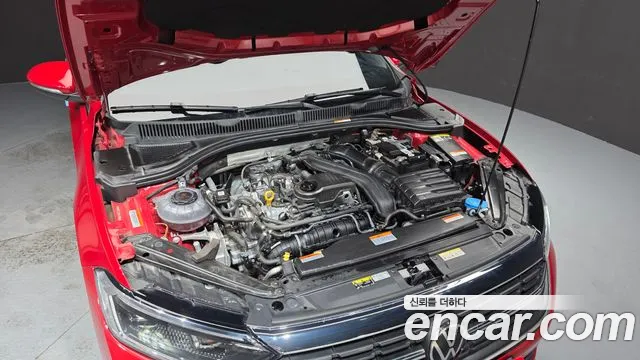 Volkswagen Jetta — Фото автомобиля 6