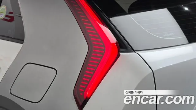 Kia Niro The All New — Фото автомобиля 8