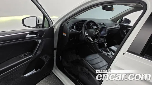 Volkswagen Tiguan Tiguan 2 поколение 2.0 TDI 4Motion Prestige — Фото автомобиля 5