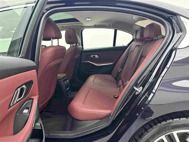 BMW 3 Series — Фото автомобиля 20