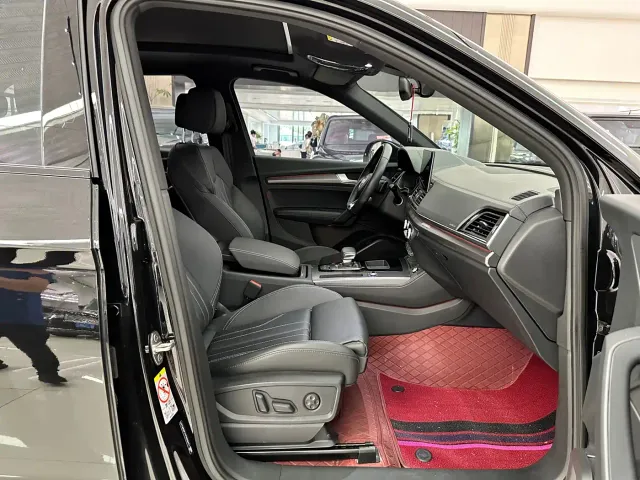 Audi Q5L — Фото автомобиля 30