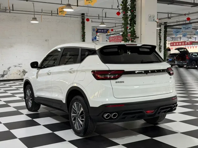 Geely Binyue — Фото автомобиля 19