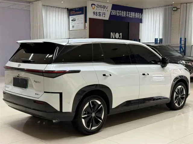 Toyota BoZhi 3X — Фото автомобиля 4