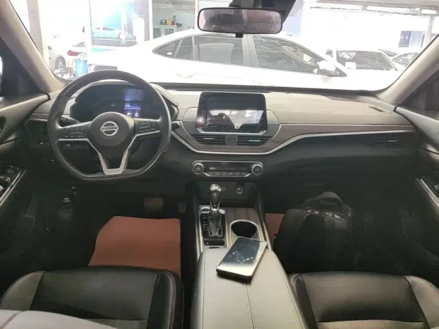 Nissan Teana — Фото автомобиля 9