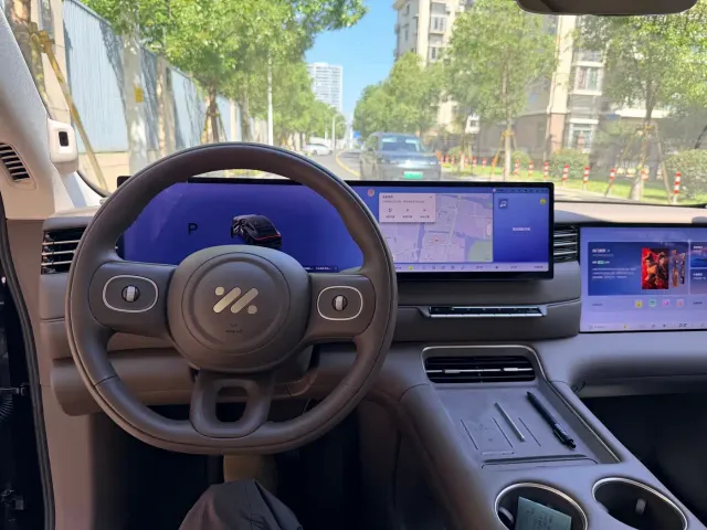 IM Motors LS6 — Фото автомобиля 6