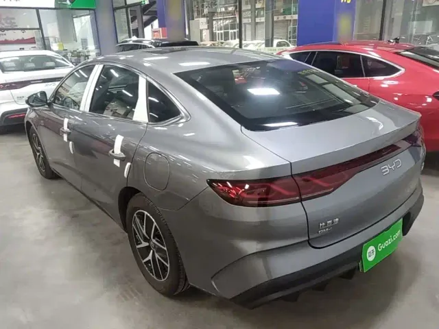 BYD Qin L — Фото автомобиля 4