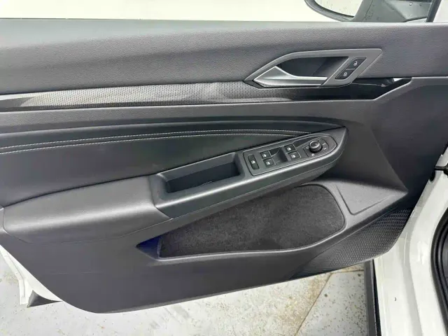 Volkswagen Golf — Фото автомобиля 11