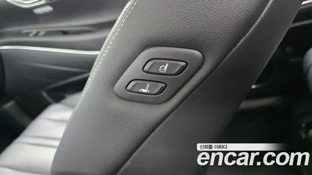 Genesis GV80 2.5T Бензин AWD — Фото автомобиля 28