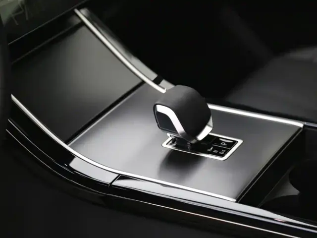Land Rover Range Rover Velar — Фото автомобиля 14