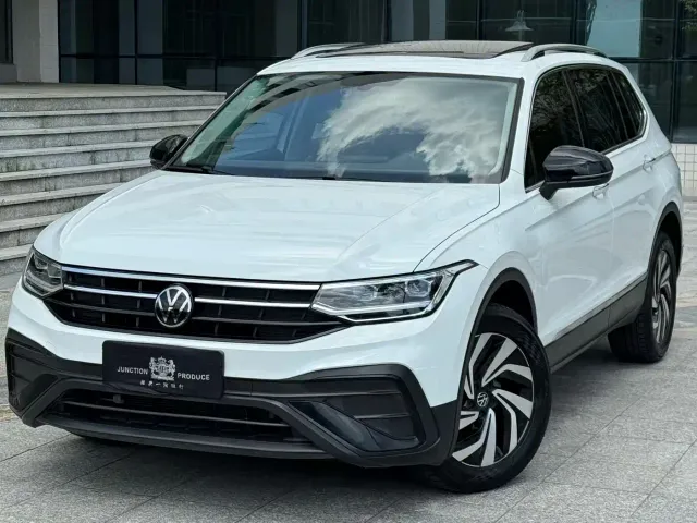 Volkswagen Tiguan L — Фото автомобиля 3