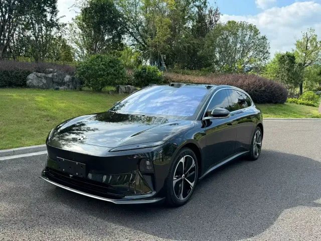 Фотография автомобиля — Nio ET5 Touring