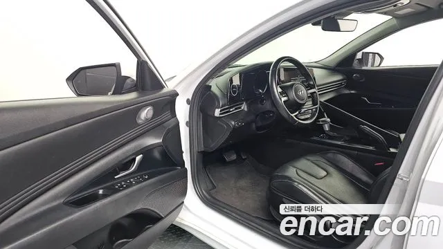 Hyundai AVANTE Avante (CN7) — Фото автомобиля 10