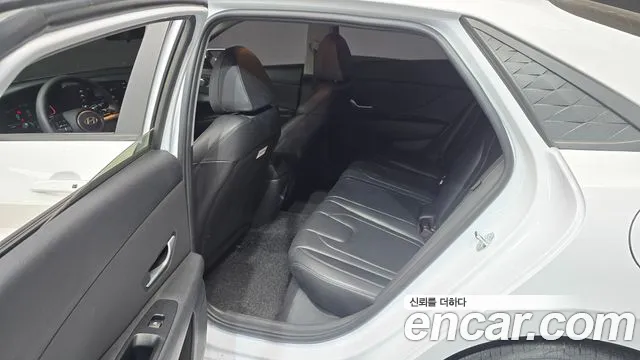 Hyundai AVANTE Новый Avante (CN7) — Фото автомобиля 11