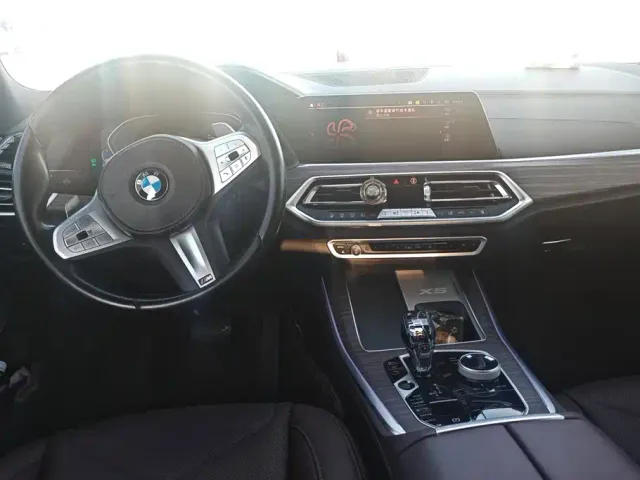 BMW X5 — Фото автомобиля 12
