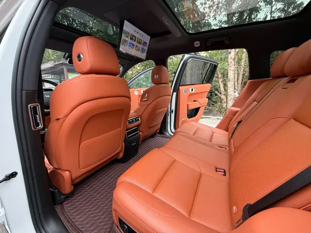 Li Auto L7 — Фото автомобиля 16