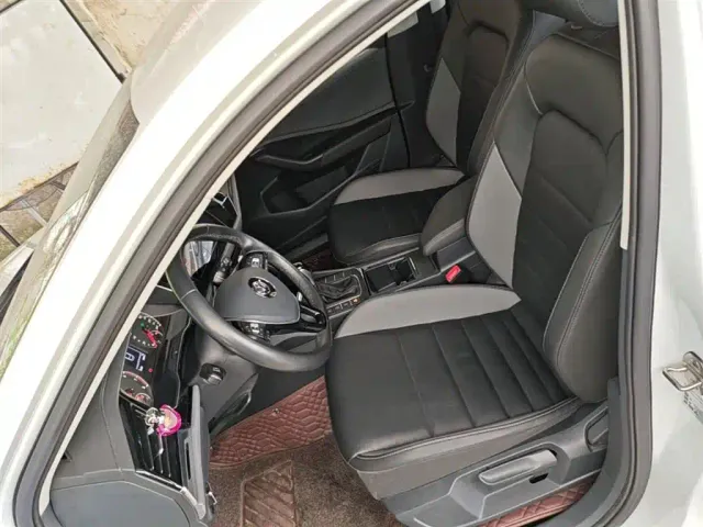 Volkswagen Sagitar — Фото автомобиля 14