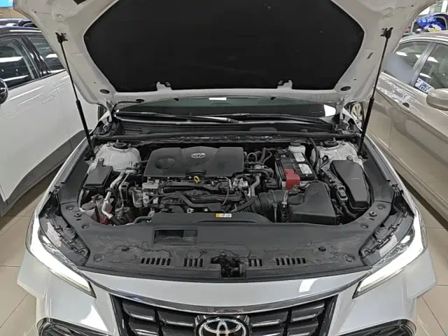 Toyota Avalon — Фото автомобиля 19
