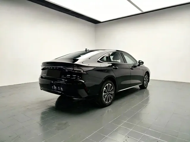 Chery Fulwin A8 — Фото автомобиля 7