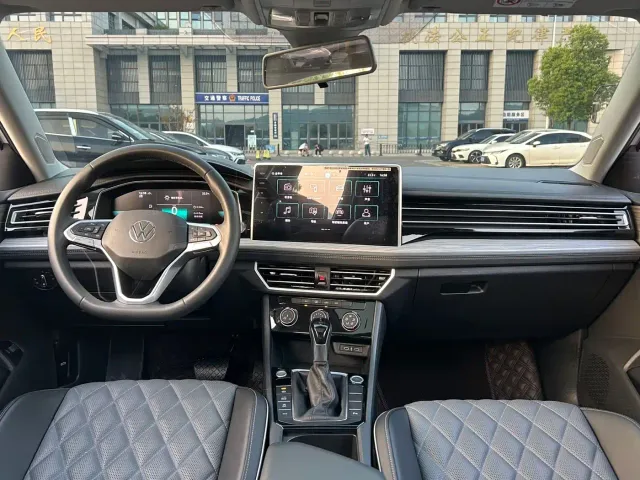Volkswagen Sagitar — Фото автомобиля 7