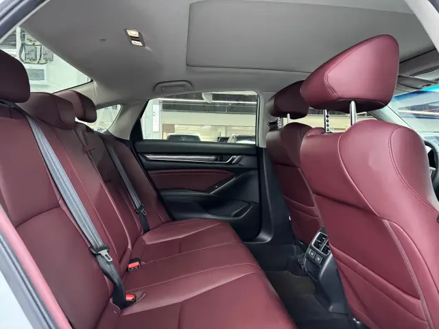 Honda Accord — Фото автомобиля 13