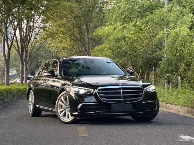 Mercedes-Benz S-Class — Фото автомобиля 3