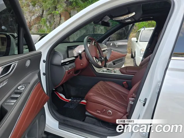 Genesis GV80 2.5T Бензин AWD — Фото автомобиля 6
