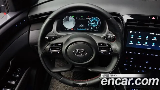 Hyundai Tucson Tucson (NX4) Бензин 1.6 турбо 2WD — Фото автомобиля 12