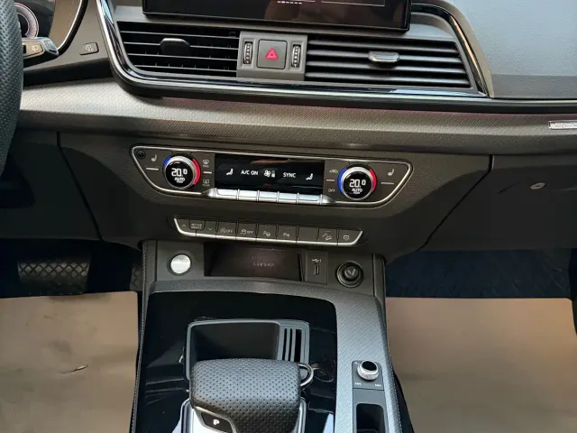 Audi Q5L — Фото автомобиля 13