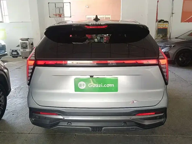 Geely Boyue L — Фото автомобиля 5