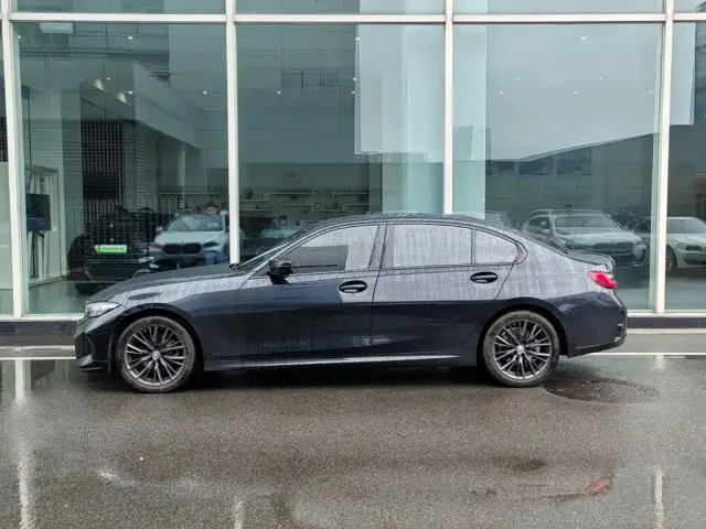BMW 3 Series — Фото автомобиля 4