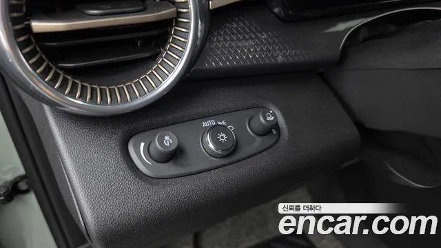 ChevroletGMDaewoo Trax Trax Кроссовер — Фото автомобиля 27