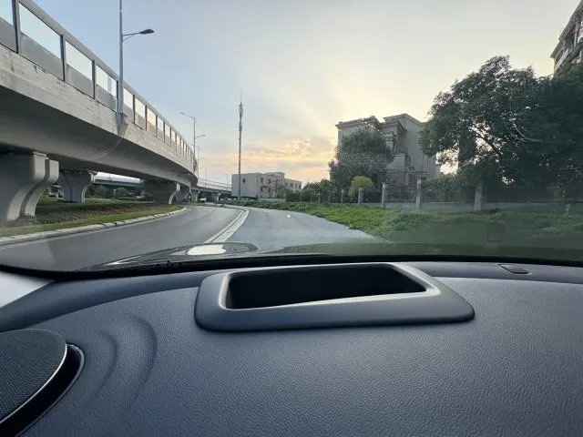 Geely Galaxy E5 — Фото автомобиля 20
