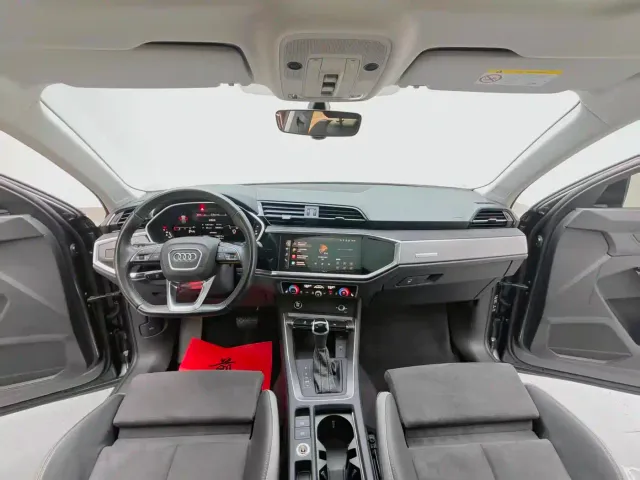 Audi Q3 — Фото автомобиля 14
