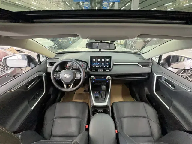 Toyota Wildlander — Фото автомобиля 16