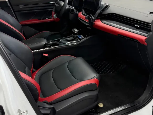 Geely Emgrand S — Фото автомобиля 19