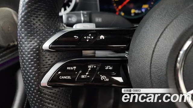 Mercedes-Benz E-Class — Фото автомобиля 18