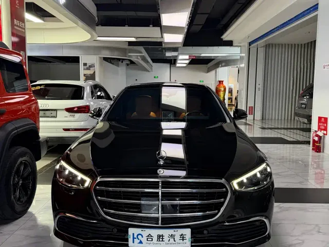 Mercedes-Benz S-Class — Фото автомобиля 2