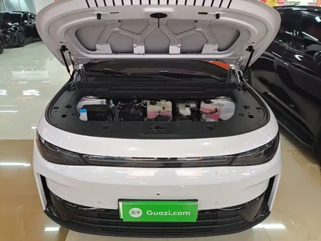 Leapmotor C10 — Фото автомобиля 19
