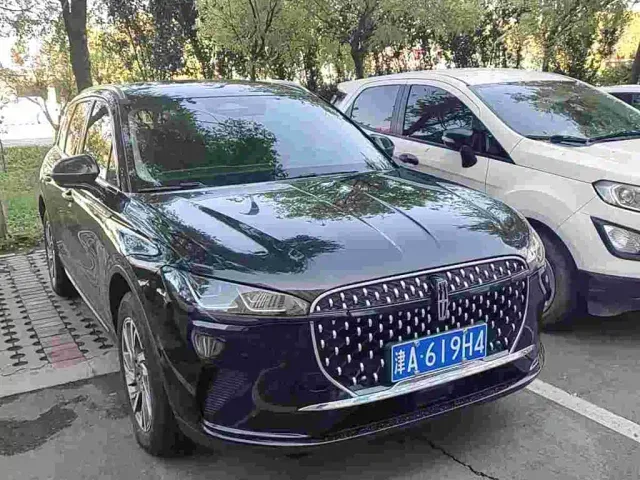 Lincoln Corsair — Фото автомобиля 3