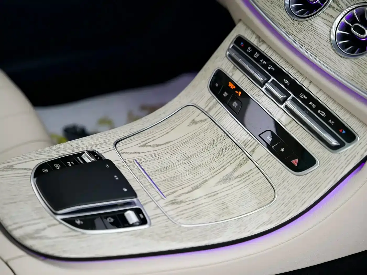 Mercedes-Benz Mercedes-Benz E-Class (Import) 2021 E 260 Coupe — Фото автомобиля 9