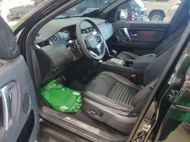 Land Rover Discovery Sport — Фото автомобиля 15